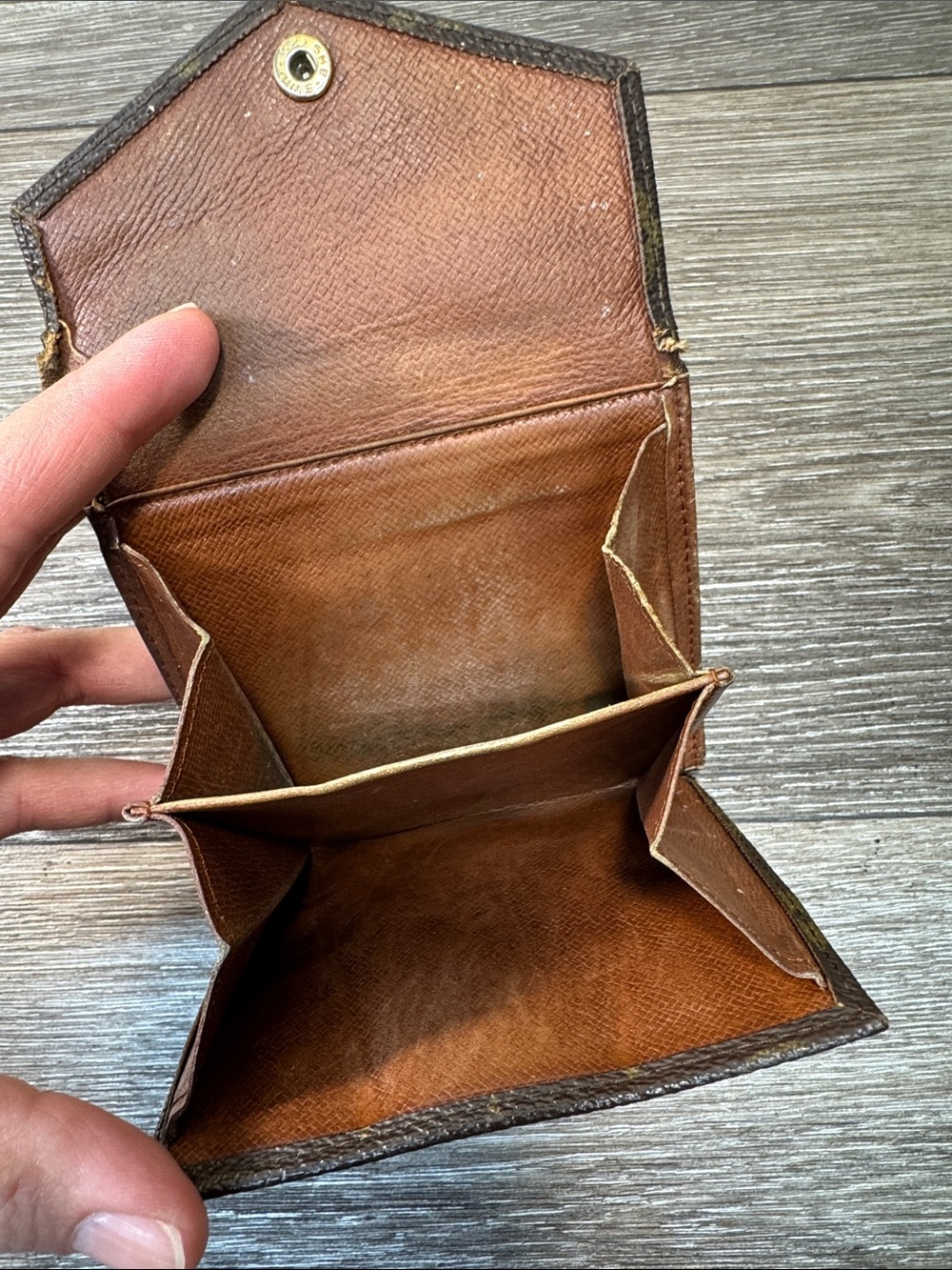 Vintage 80s Louis Vuitton Monogram Envelope Wallet in Brown - Picture 3 of 9